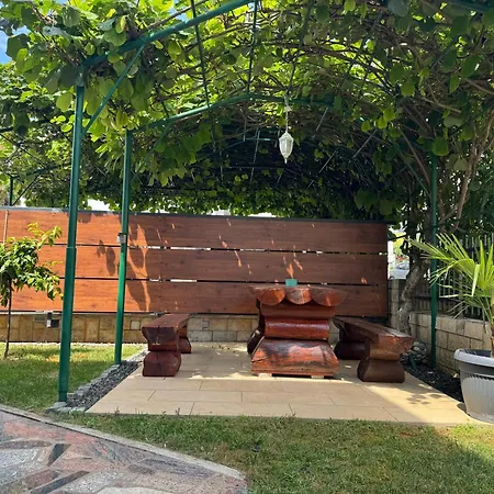 Aurelis Apartament *