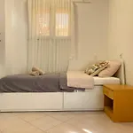 Aurelis Apartment