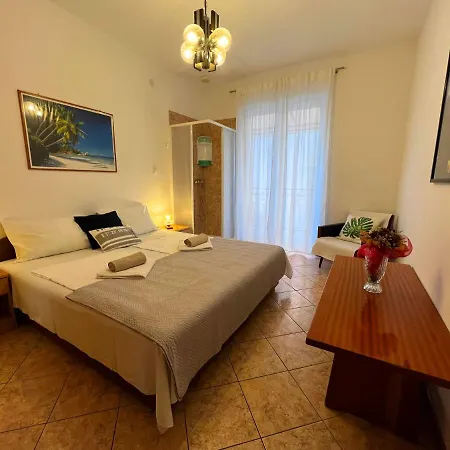 Aurelis Apartment *