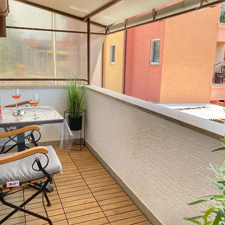 Aurelis Apartment