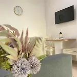 Aurelis Apartman *